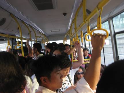life in china on the bus 